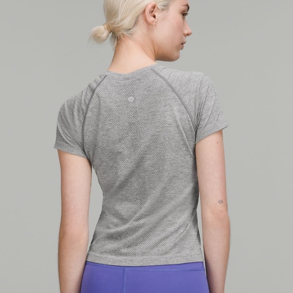 Swiftly Tech Tee lululemon - Picture 2 of 3